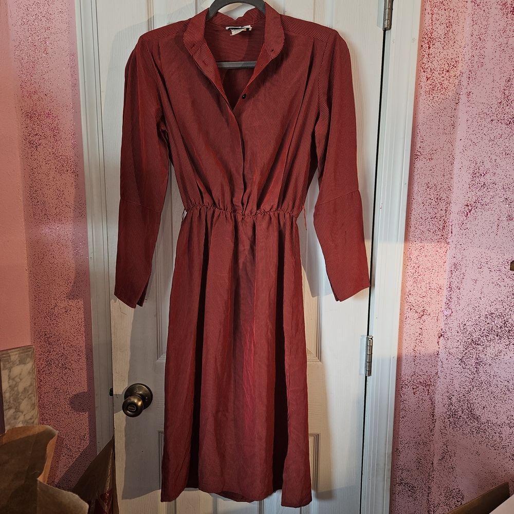 Chic Red Midi Dress